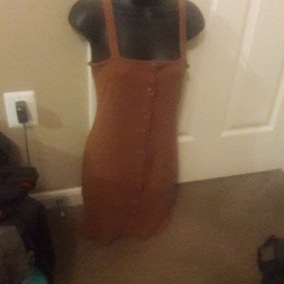 Heart & Hips Dresses & Skirts - Great condition form fitting dress.